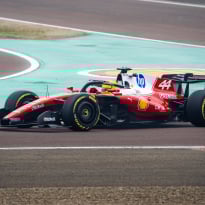 Lewis Hamilton shows off BRAND NEW F1 feature for the first time