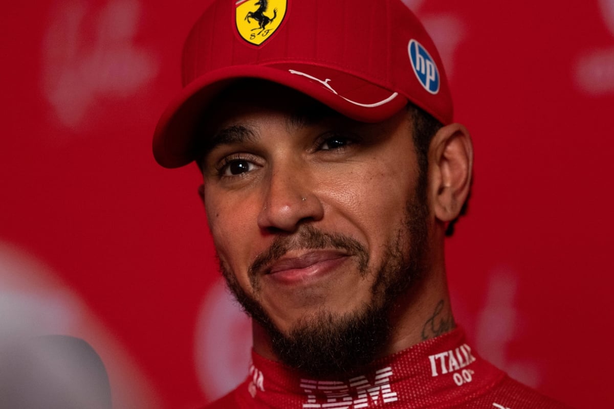 Lewis Hamilton smiling at the Qatar Grand Prix